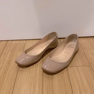 CHRISTIAN LOUBOUTIN | 37
Patent Leather Ballet Flats